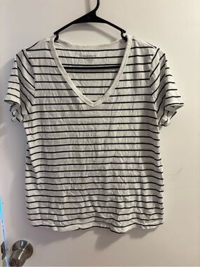 Old Navy White and Black Striped V-Neck Short Sleeve Tee
